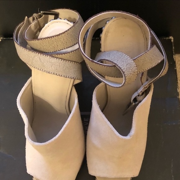 FRIDA Herve Leger Cream Suede Heels - Picture 5 of 6